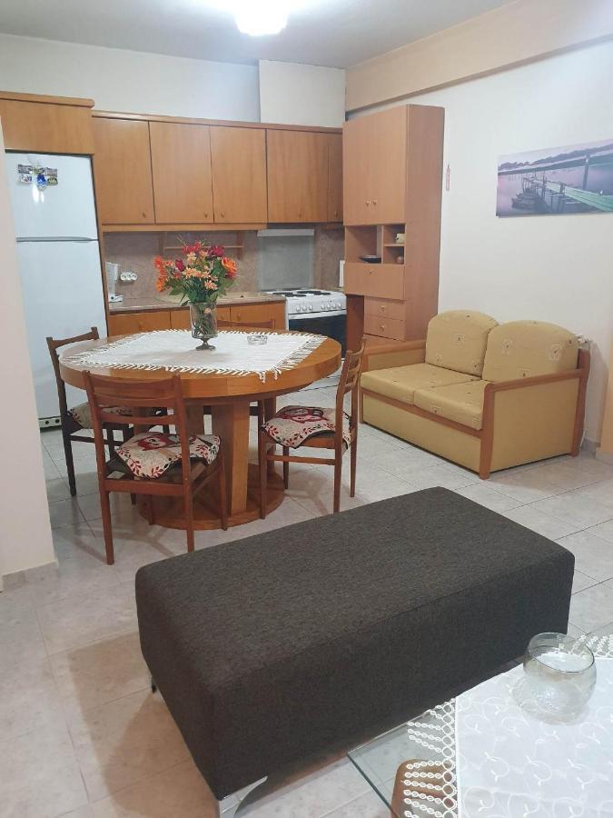 Elle Apartment By Alp Hospitality Services Nea Kallikrateia Esterno foto