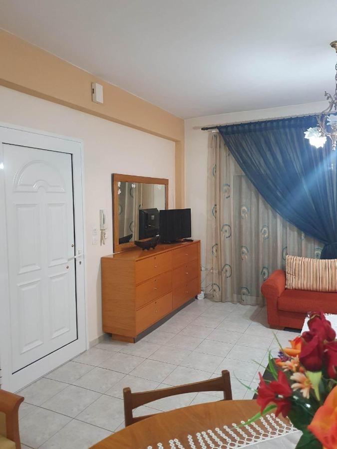 Elle Apartment By Alp Hospitality Services Nea Kallikrateia Esterno foto