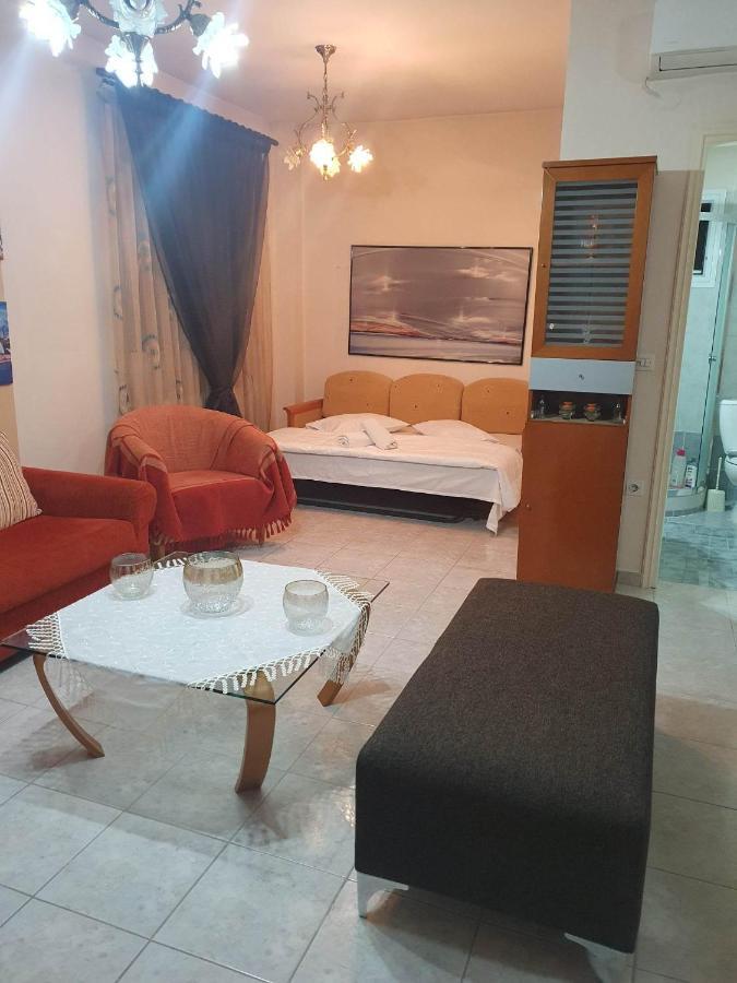 Elle Apartment By Alp Hospitality Services Nea Kallikrateia Esterno foto