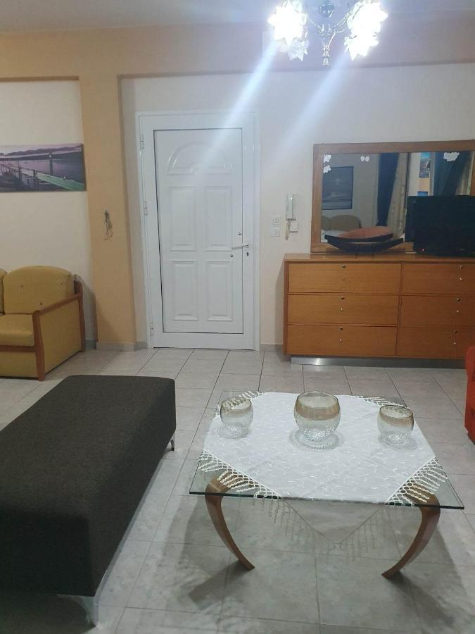 Elle Apartment By Alp Hospitality Services Nea Kallikrateia Esterno foto